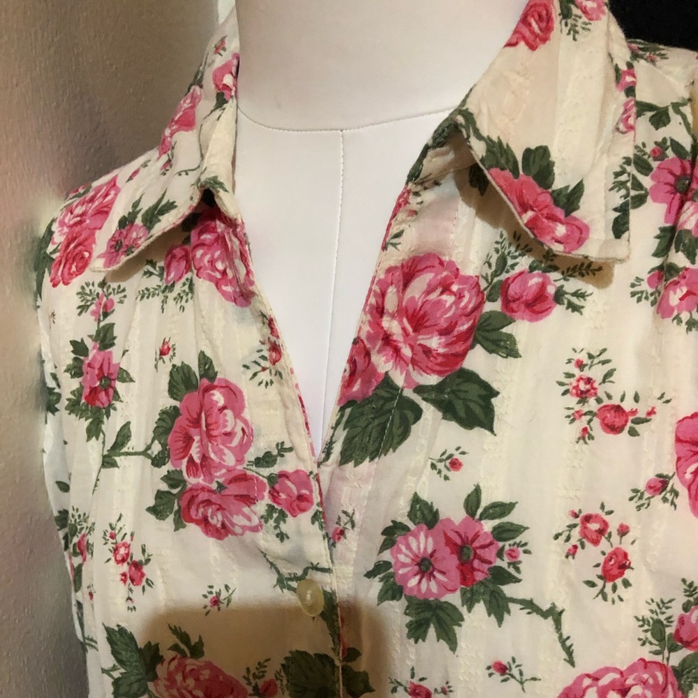 Ladies button down - Picture 5 of 6